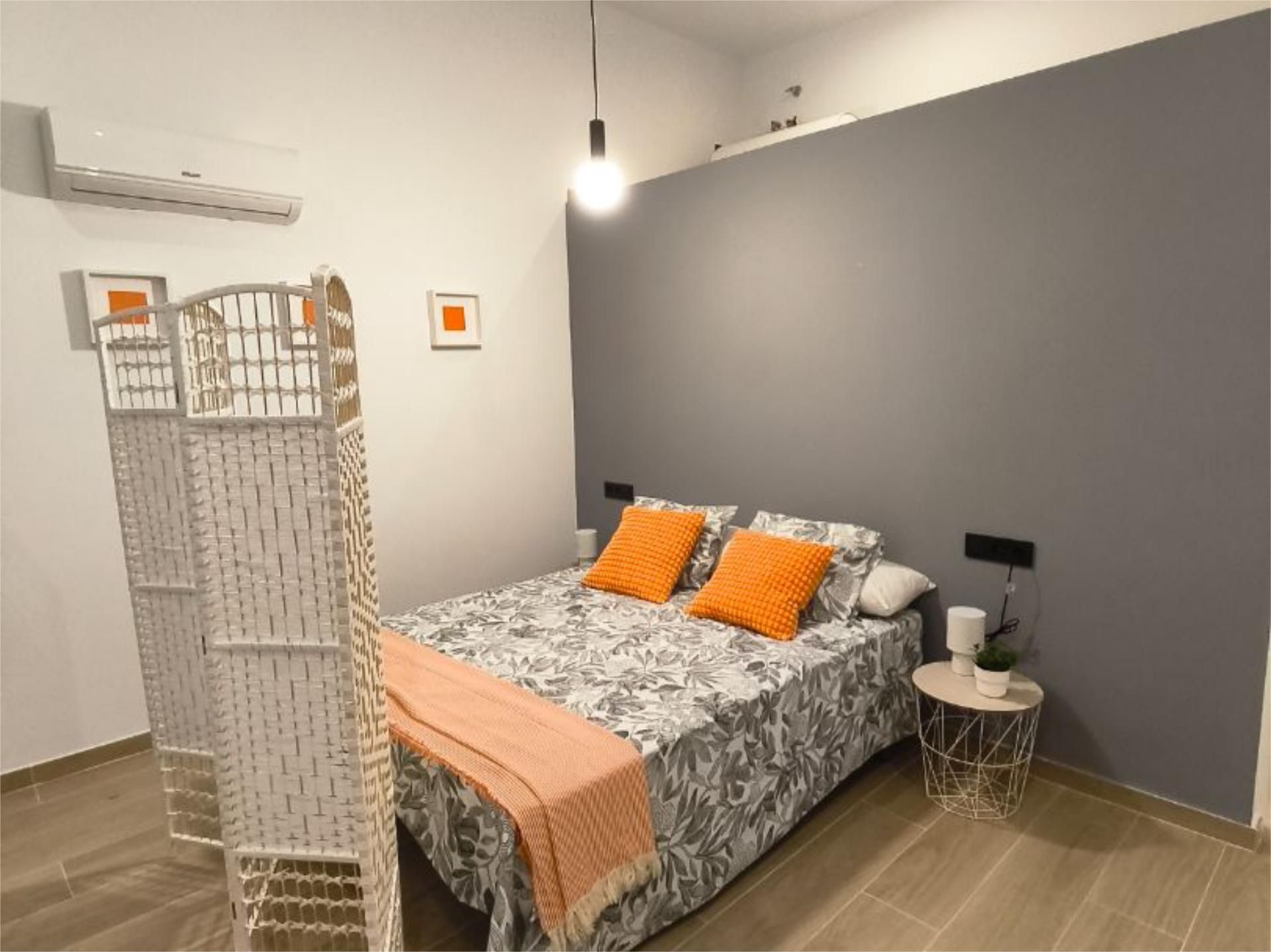 Flat to rent in Calle Arzobispo Pedro de Castro, 30, Joaquina Eguaras Bedroom of Flat to rent in Granada Capital with Air Conditioner and Furnished