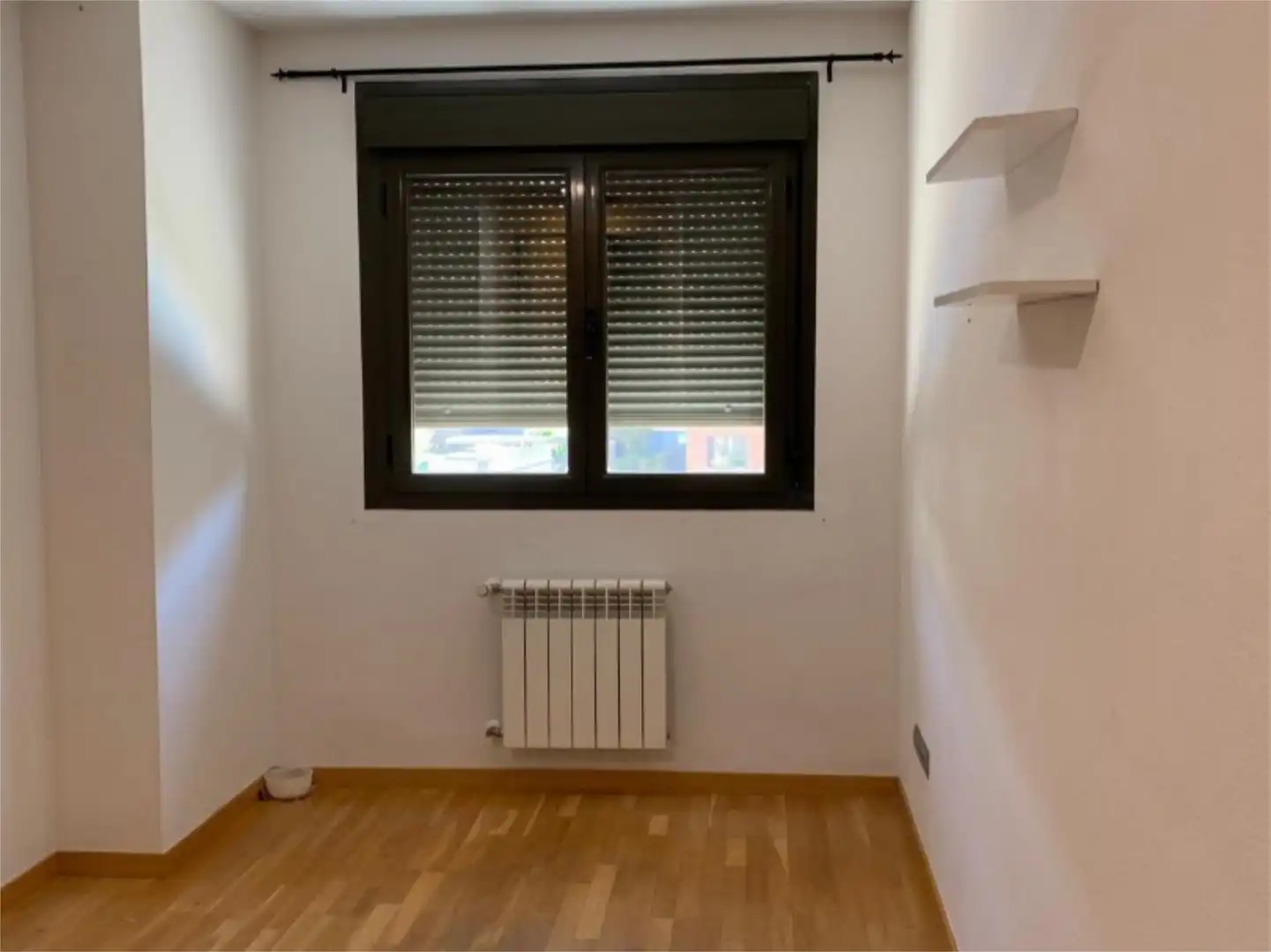 Piso en venta en Avenida Pablo Iglesias, 80, Rivas Futura Habitación de Piso en venta en Rivas-Vaciamadrid con Calefacción, Trastero y Piscina