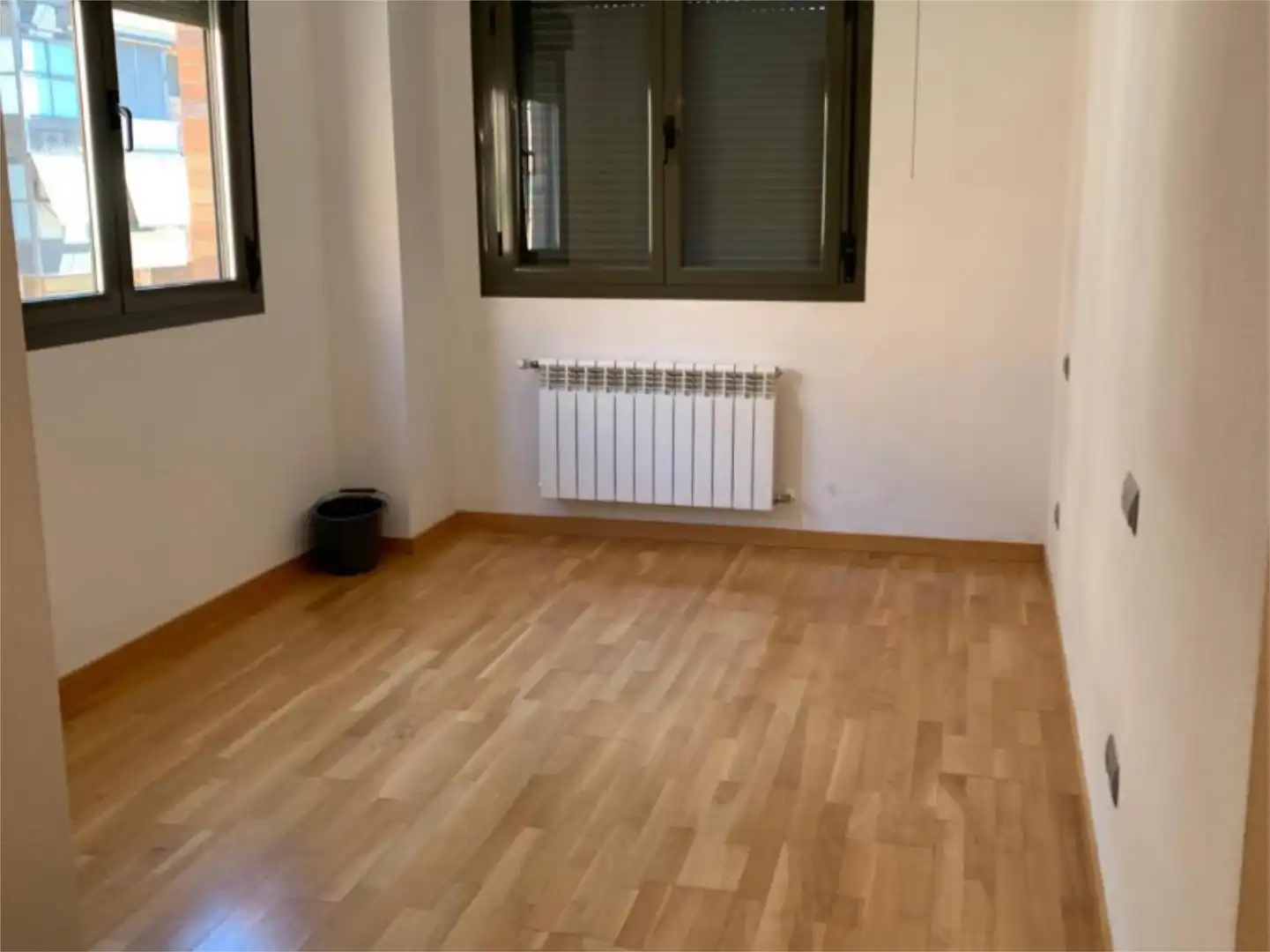 Piso en venta en Avenida Pablo Iglesias, 80, Rivas Futura Habitación de Piso en venta en Rivas-Vaciamadrid con Calefacción, Trastero y Piscina
