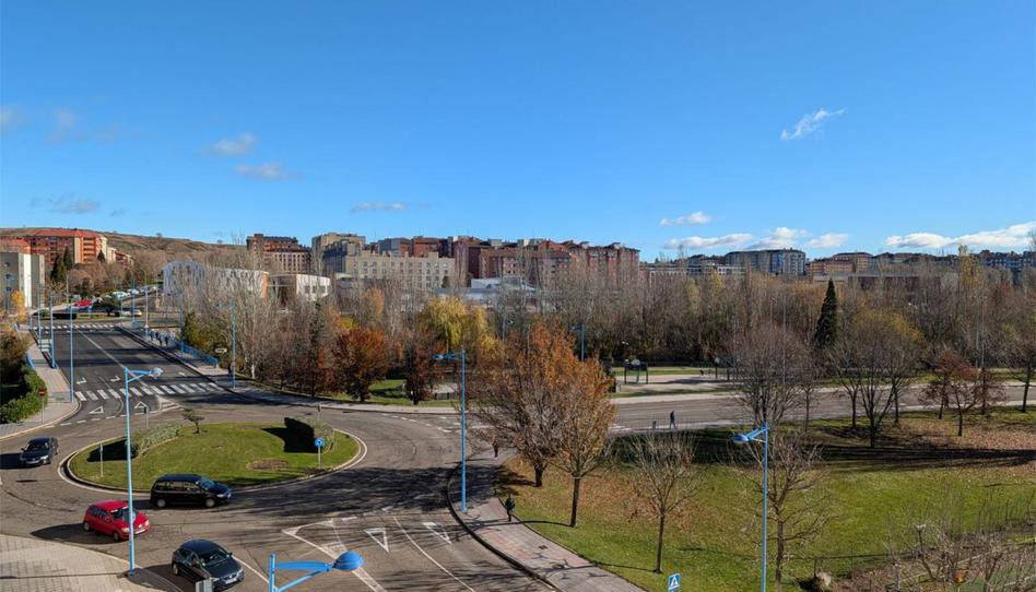 Photo 1 of Flat for sale in Avenida General Gutiérrez Mellado, 24, El Soto, León