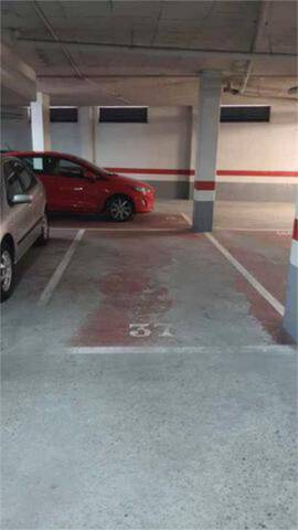 Garaje en Alquiler en O Milladoiro