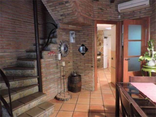 Piso en Venta en Carrer de Finestrelles, 69 en Trinitat Vella