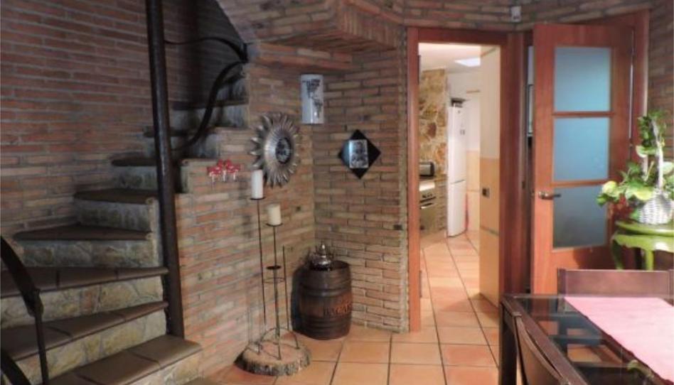 Pis en venda a Carrer de Finestrelles, 69, Trinitat Vella, Barcelona - imatge 1 Foto 1 de Pis en venda a Carrer de Finestrelles, 69, Trinitat Vella, Barcelona