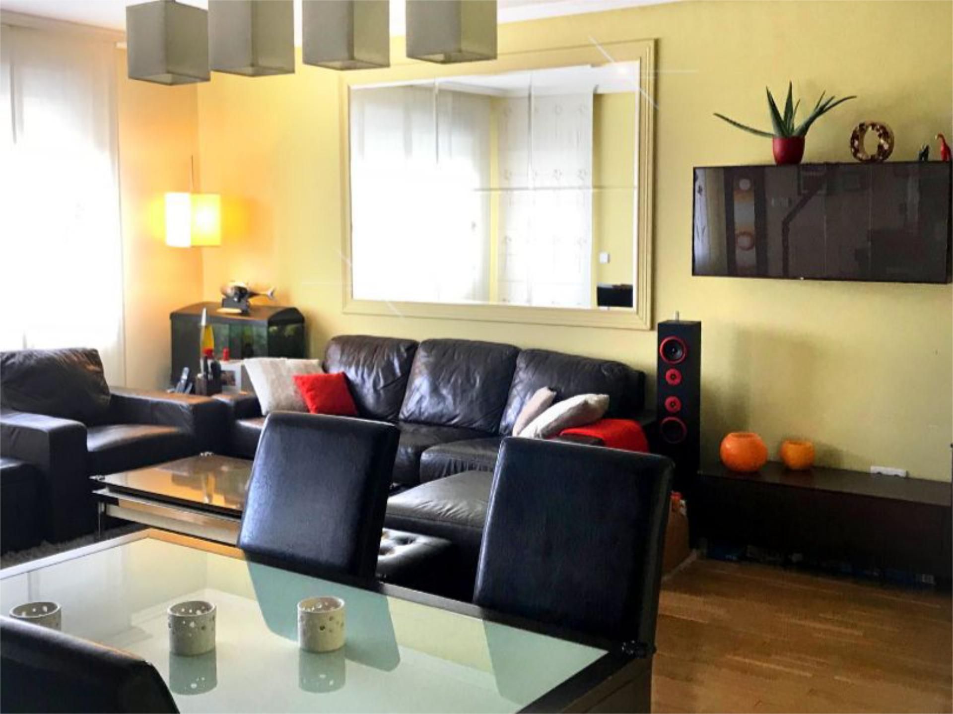 Sala d'estar de Dúplex en venda en Algete amb Aire condicionat, Piscina i Balcó