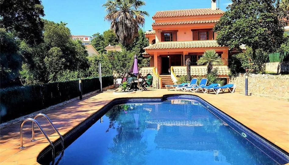 Foto 1 de Casa o xalet de lloguer a Carrer Pau Picasso, 1, Fenals, Girona