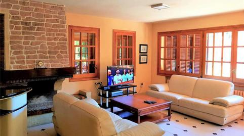 Foto 3 de Casa o xalet de lloguer a Carrer Pau Picasso, 1, Fenals, Girona