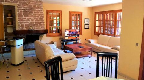 Foto 4 de Casa o xalet de lloguer a Carrer Pau Picasso, 1, Fenals, Girona