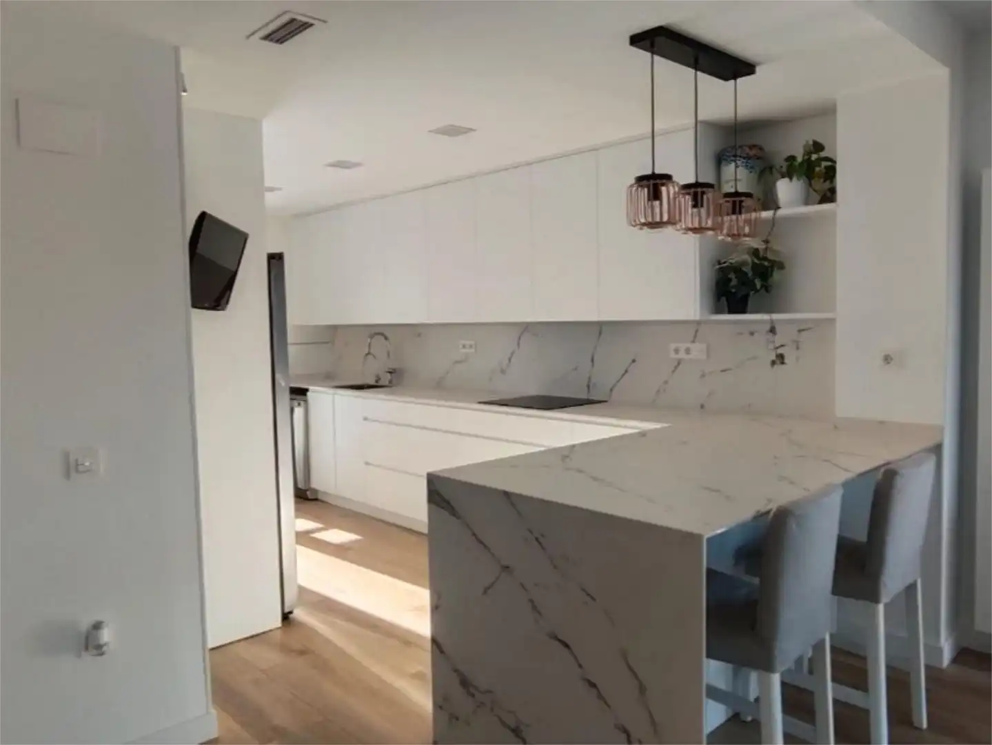 Küche von Wohnung zum Verkauf in Utebo mit Klimaanlage, Terrasse und Balkon