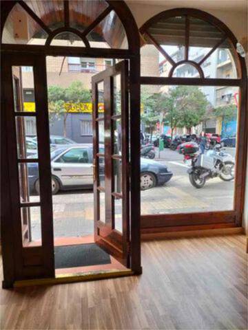 Local comercial en Alquiler en La Granja