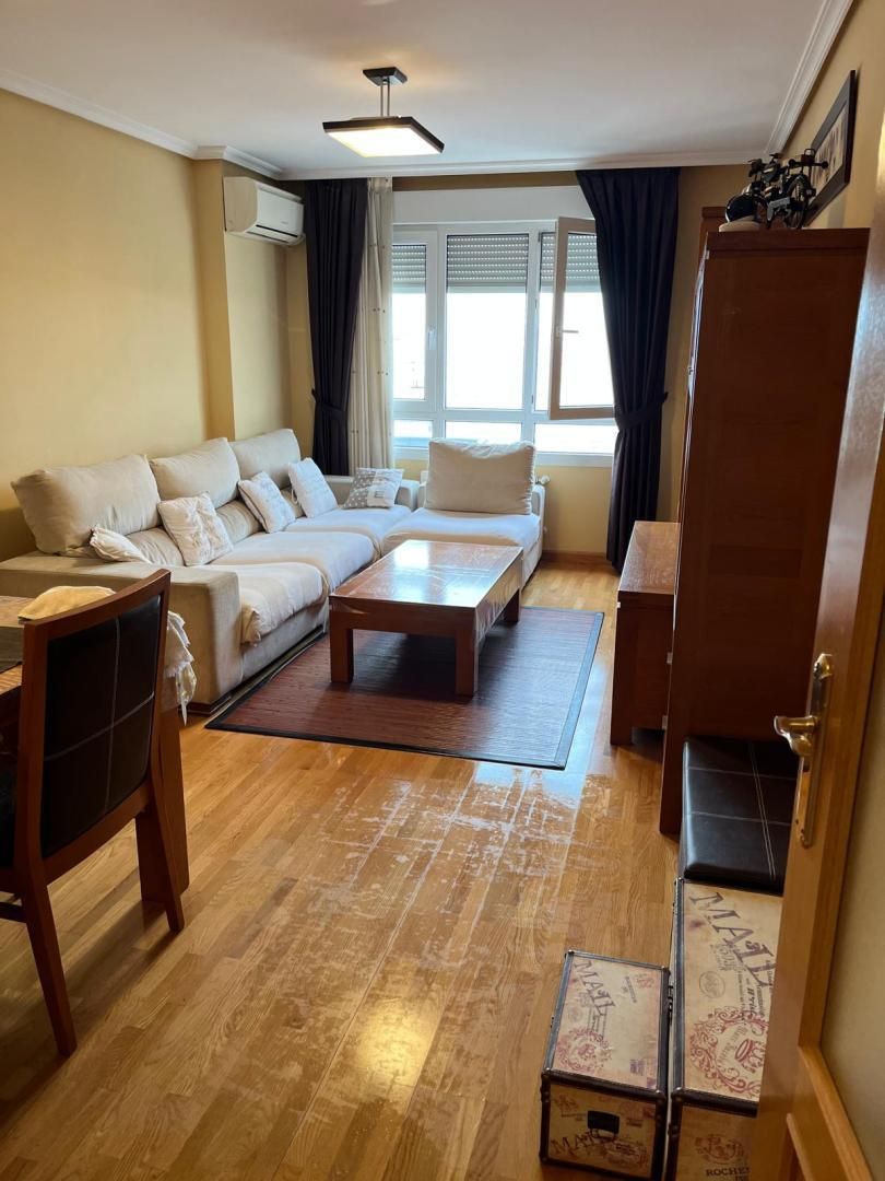 Living room of Flat to rent in Torrejón de Ardoz  with Air Conditioner, Heating and Private garden