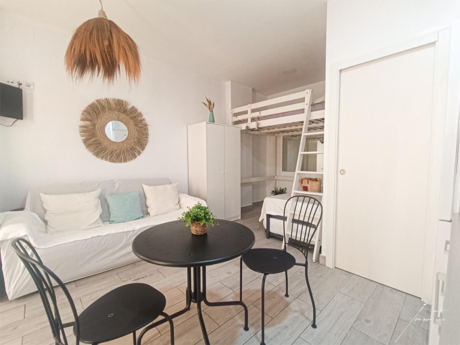 Dormitori de Loft de lloguer en El Puerto de Santa María amb Aire condicionat, Calefacció i Terrassa