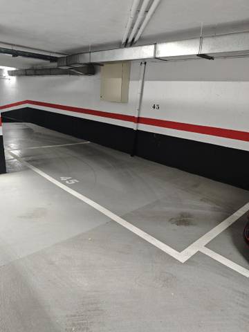 Garaje en Alquiler en Calle de María Sevilla Diago, 16 en Rosas - Musas