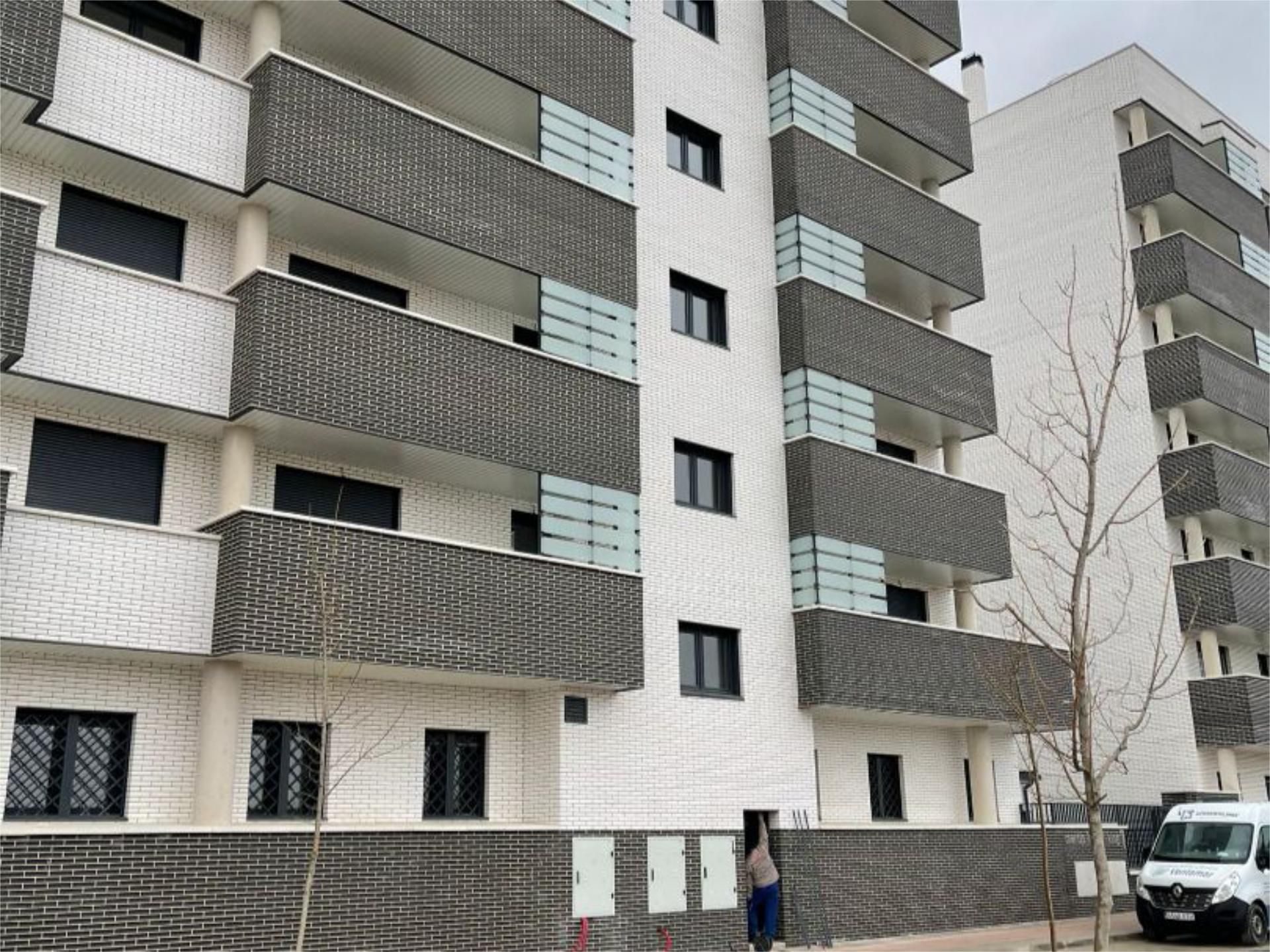 Exterior view of Flat for sale in Torrejón de Ardoz  with Air Conditioner
