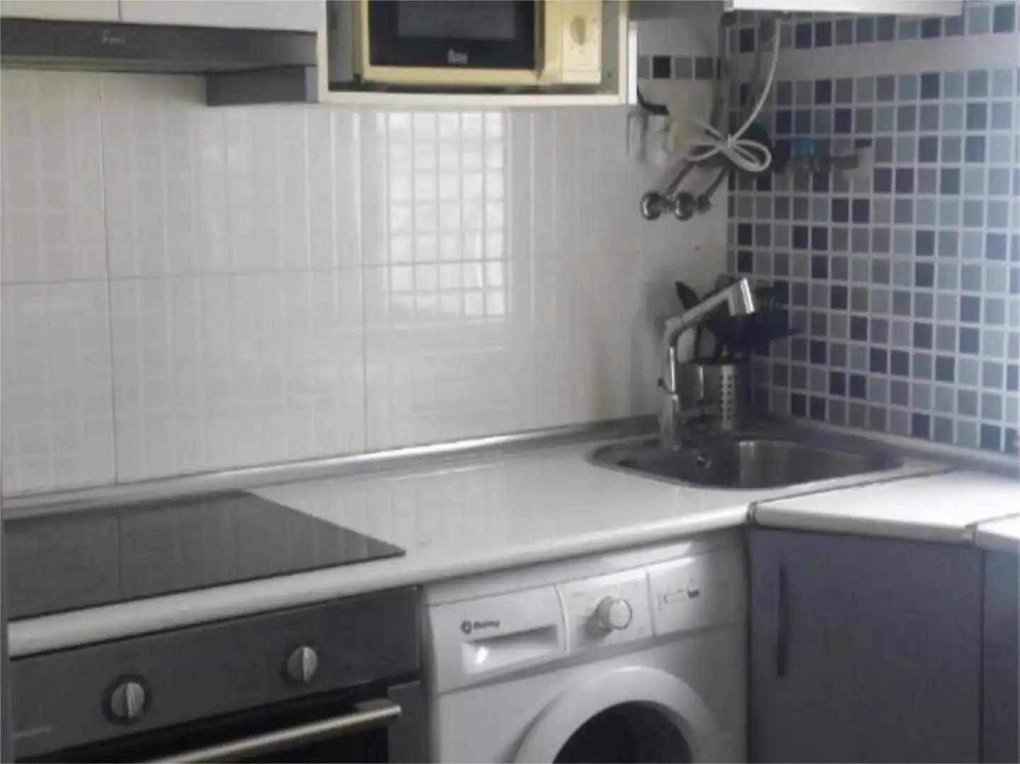 Flat for sale in Travesía del Vado, 16, Barrio Jesús Kitchen of Flat for sale in Zaragoza with Heating, Parquet flooring and Furnished
