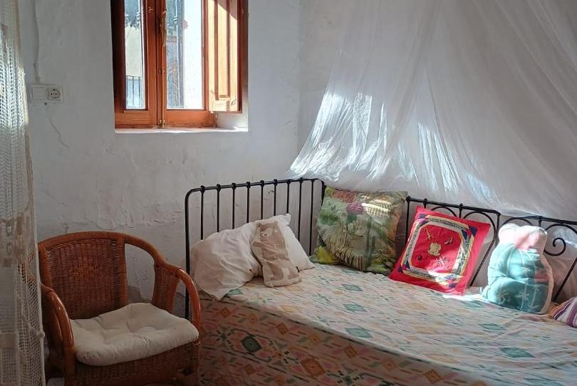 Casa adosada de lloguer a Carrer Santísim Crist, 22, Otos, Valencia - imatge 1 Foto 1 de Casa adosada de lloguer a Carrer Santísim Crist, 22, Otos, Valencia