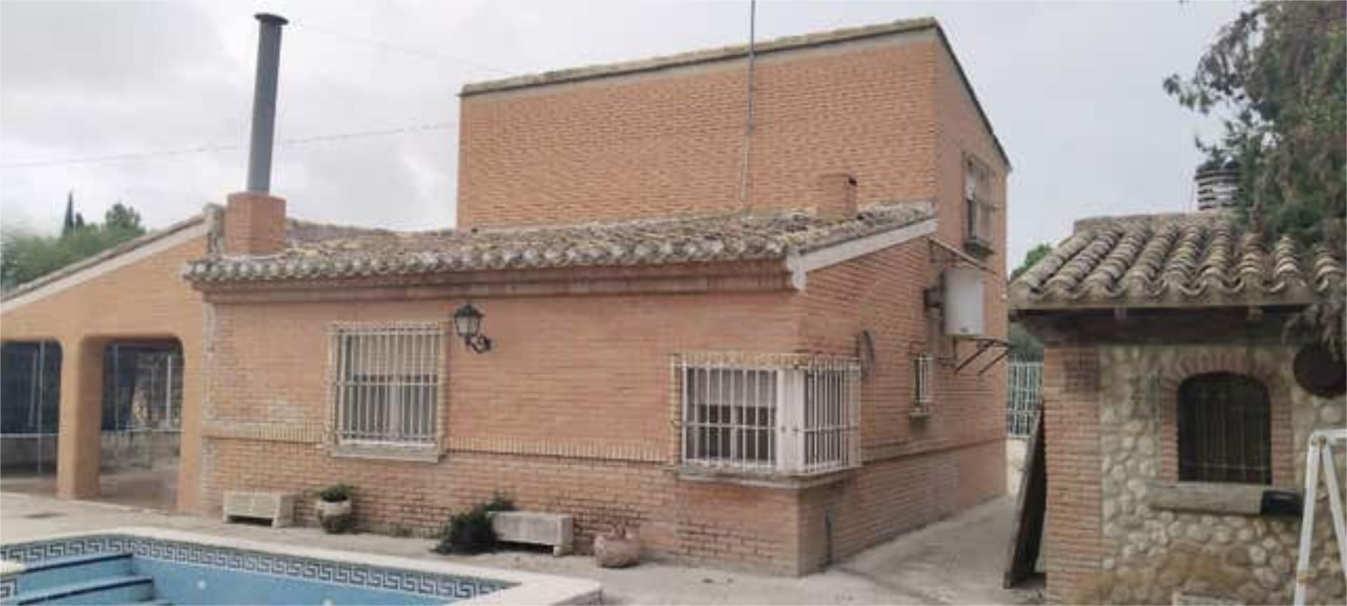 Vista exterior de Casa adosada en venda en Mula amb Jardí privat, Terrassa i Traster