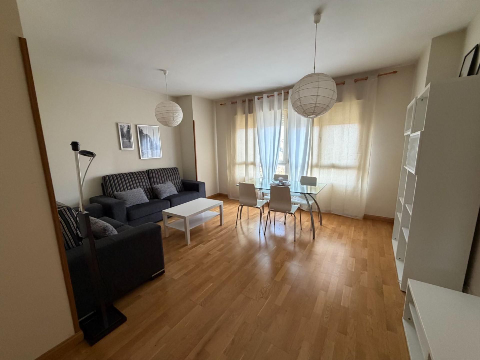 Living room of Flat to rent in  Toledo Capital  with Air Conditioner, Swimming Pool and Balcony