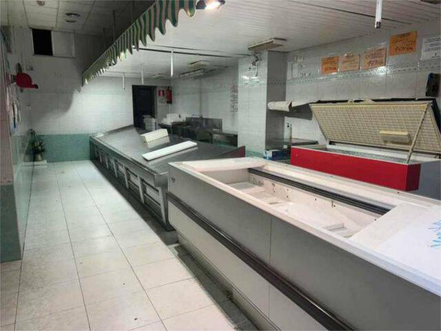 Local comercial en Alquiler en Alamín