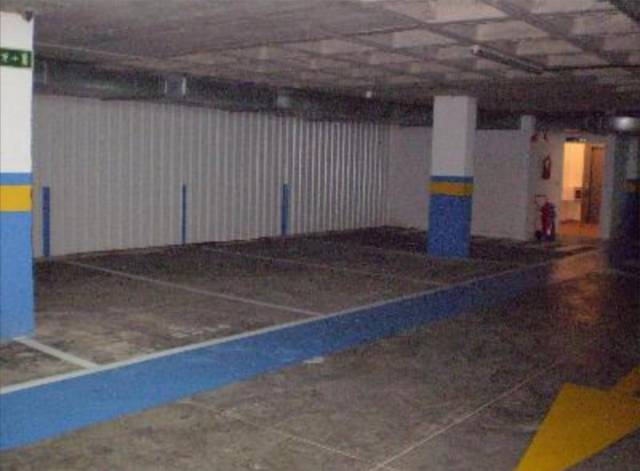 Garaje en Alquiler en Sinai, 14 en San Pablo