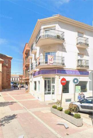 Local comercial en Alquiler en Herencia