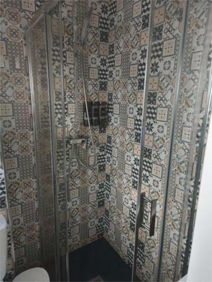 Study to rent in San Carlos - San José Bathroom of Study to rent in Sevilla Capital with Heating, Terrace and Furnished