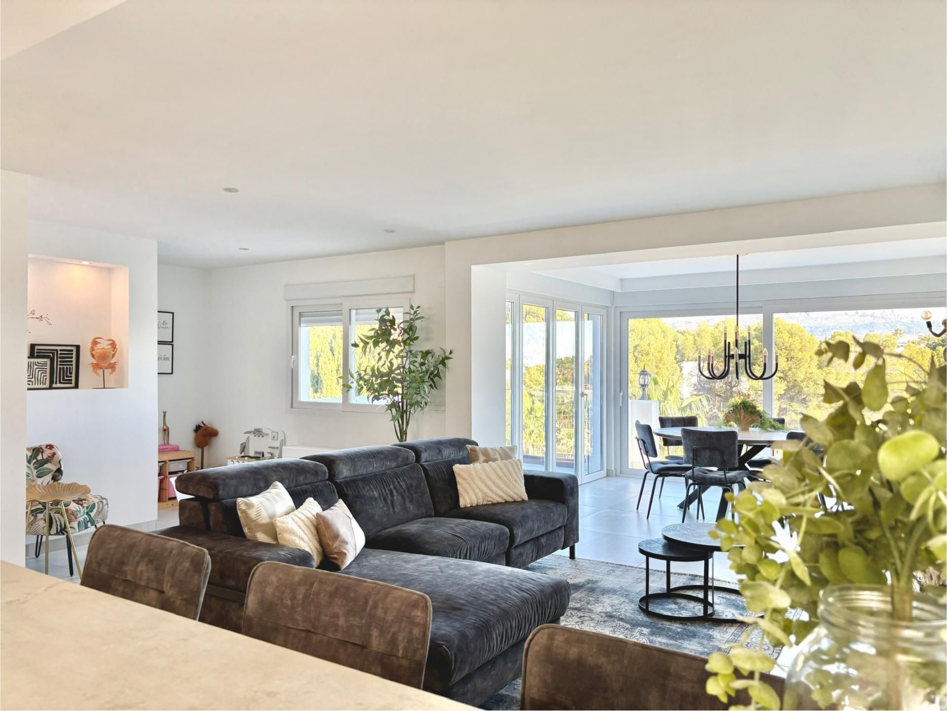 Single-family semi-detached for sale in Carrer Poeta Zorrilla, 3, Escandinavia - Cautivador Living room of Single-family semi-detached for sale in L'Alfàs del Pi with Air Conditioner, Terrace and Balcony