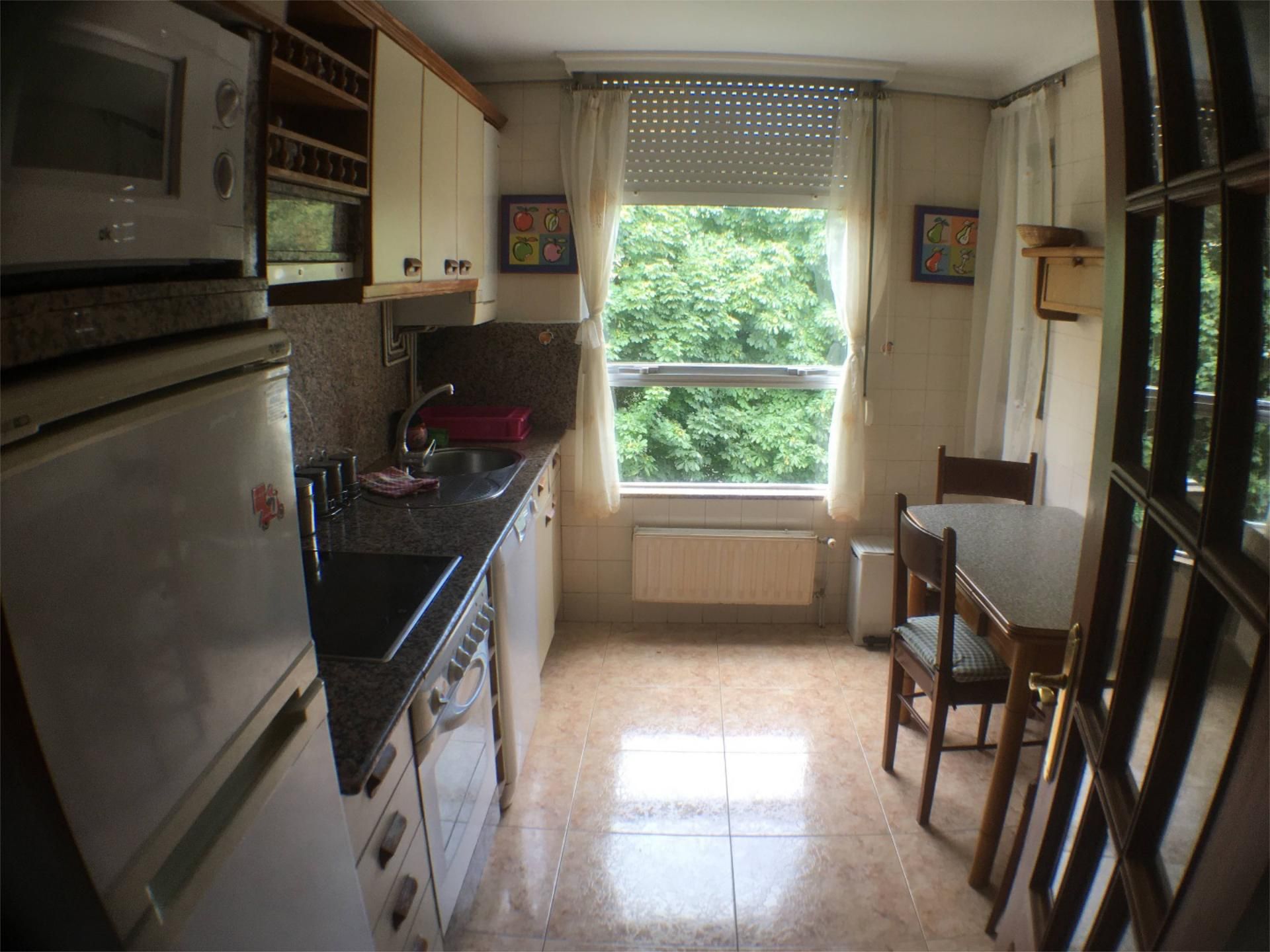 Kitchen of Flat to rent in Ferrol  with Heating and Furnished