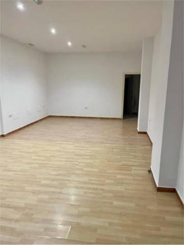 Local comercial en Alquiler en Viñuela - Rescatado