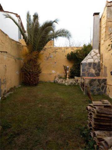 Casa-chalet en Venta en Angüés