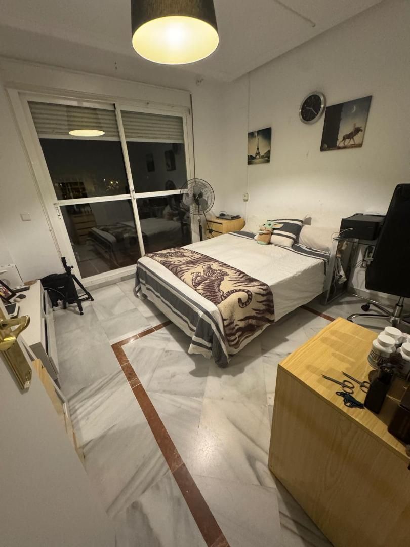 Flat to share in Arrabal del Altos Rodeo, 12, Rodeo Alto - Guadaiza - La Campana Bedroom of Flat to share in Marbella with Air Conditioner, Heating and Terrace