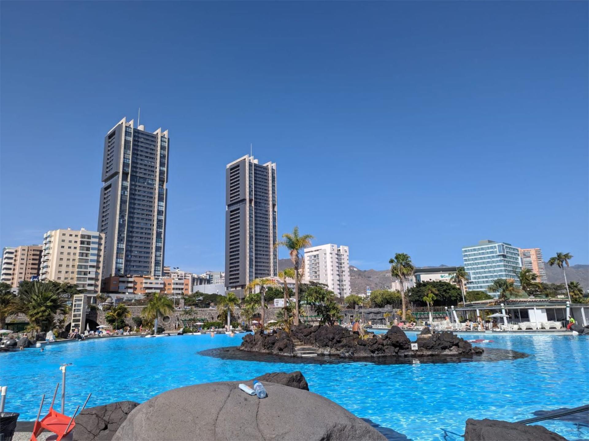 Vista exterior de Pis en venda en  Santa Cruz de Tenerife Capital amb Aire condicionat, Terrassa i Balcó