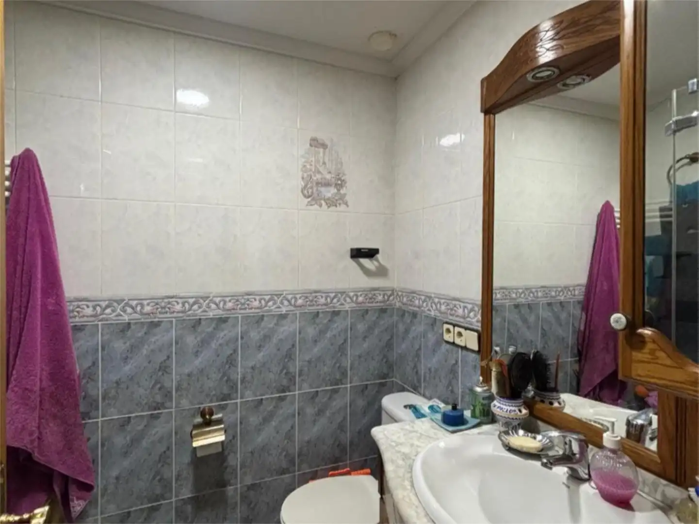 Flat for sale in Calle Eusebio Rubalcaba, 22, El Pilar - La Estación Bathroom of Flat for sale in Talavera de la Reina with Air Conditioner, Furnished and Balcony