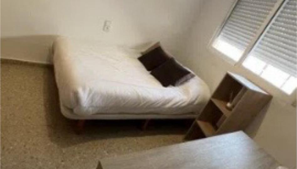 Flat to share in Carrer de L'alt Palància, 2, Cardenal Benlloch, Valencia - image 1 Photo 1 of Flat to share in Carrer de L'alt Palància, 2, Cardenal Benlloch, Valencia