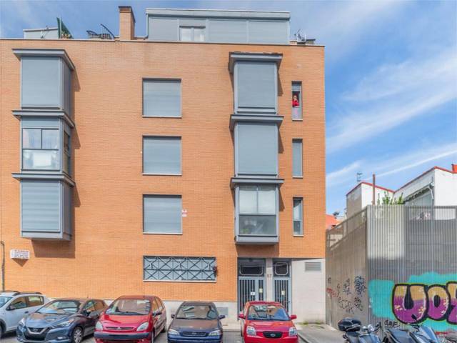 Piso en Venta en Calle del Doctor Salgado, 67 en Numancia