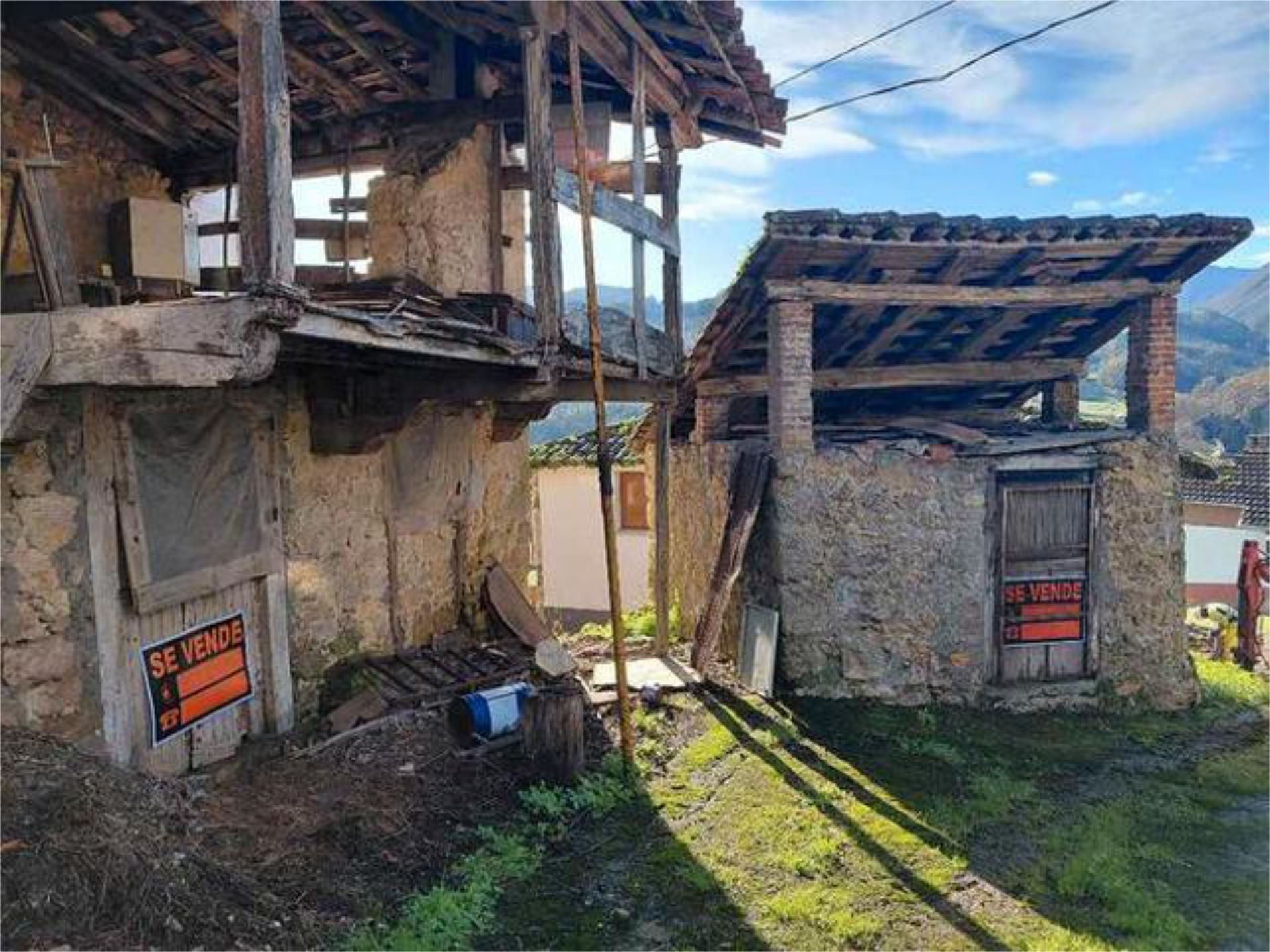 Exterior view of House or chalet for sale in Parres