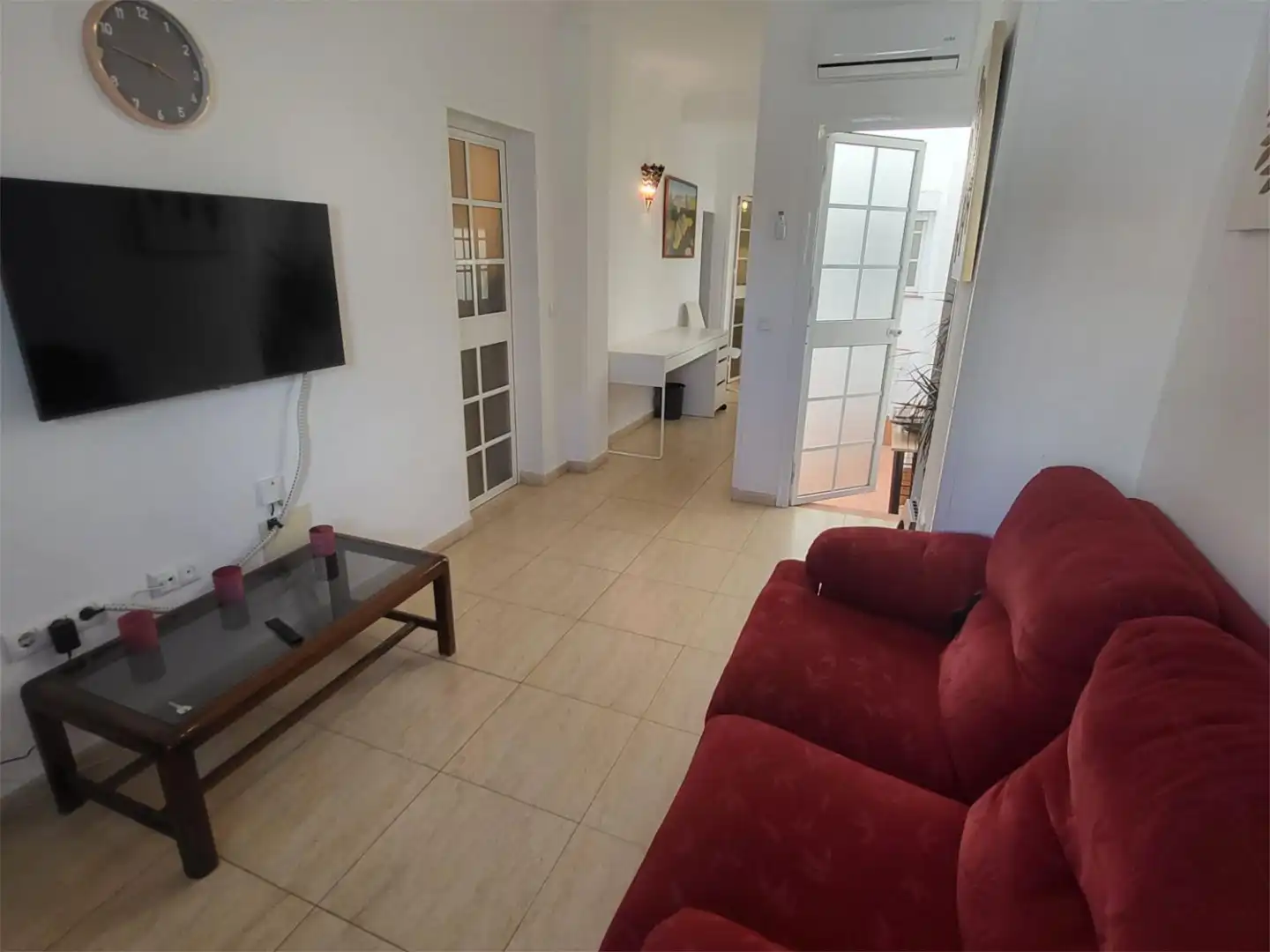 Flat for sale in Avenida Agustín Bálsamo, 42, Bajadilla - Fuente Nueva Living room of Flat for sale in Algeciras with Air Conditioner
