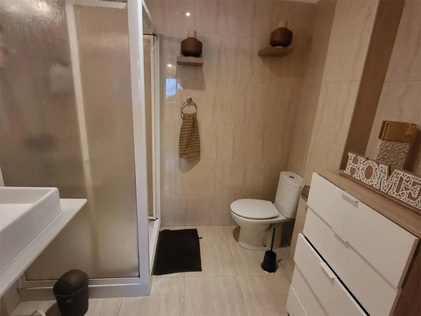 Flat for sale in Avenida Agustín Bálsamo, 42, Bajadilla - Fuente Nueva Bathroom of Flat for sale in Algeciras with Air Conditioner