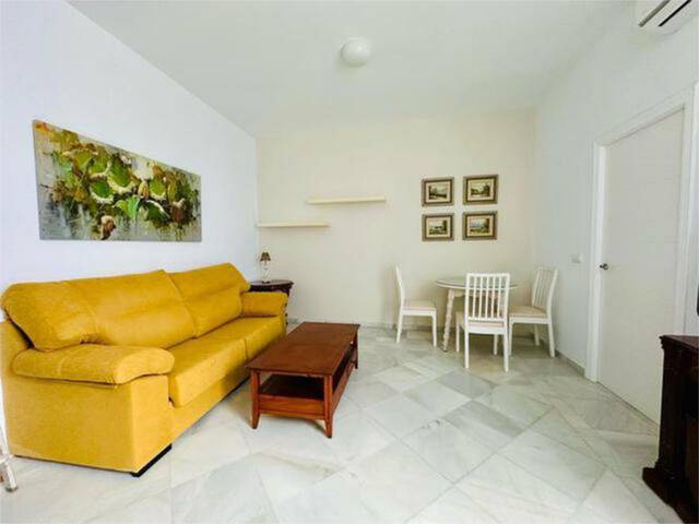 Piso en Alquiler en Pilas