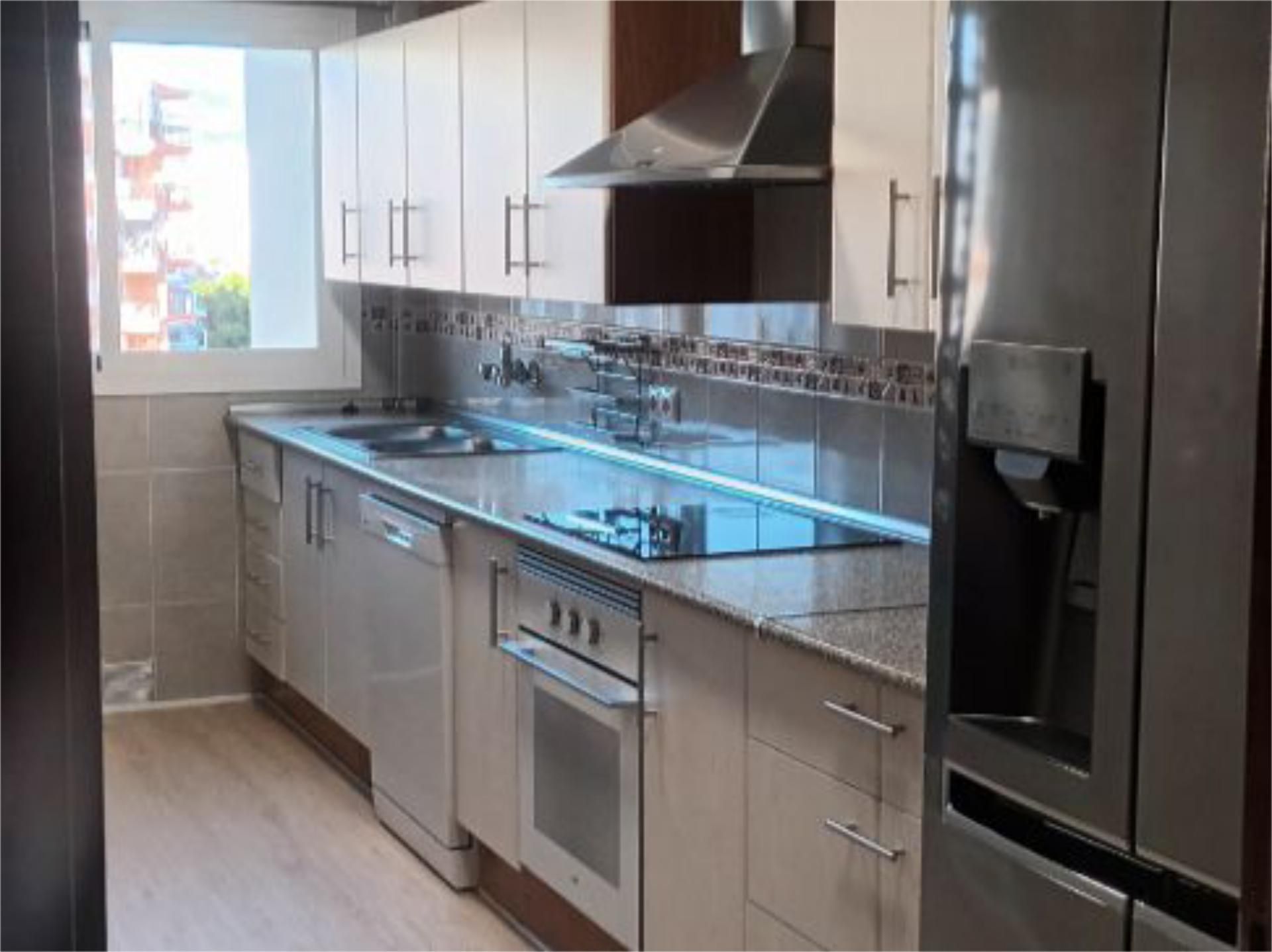 Kitchen of Flat to rent in Fuengirola  with Air Conditioner, Parquet flooring and Terrace