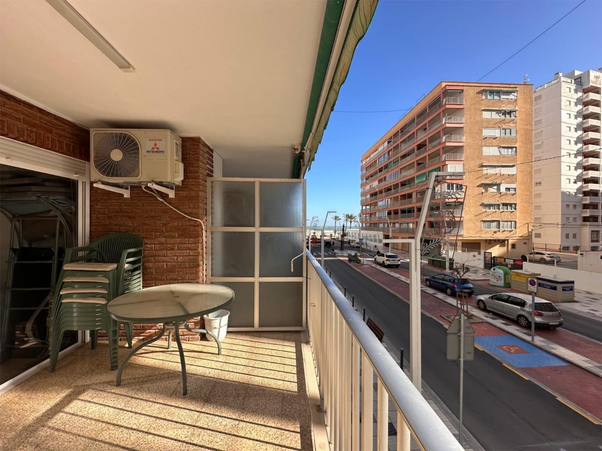Exterior view of Flat to rent in Cullera  with Air Conditioner and Balcony