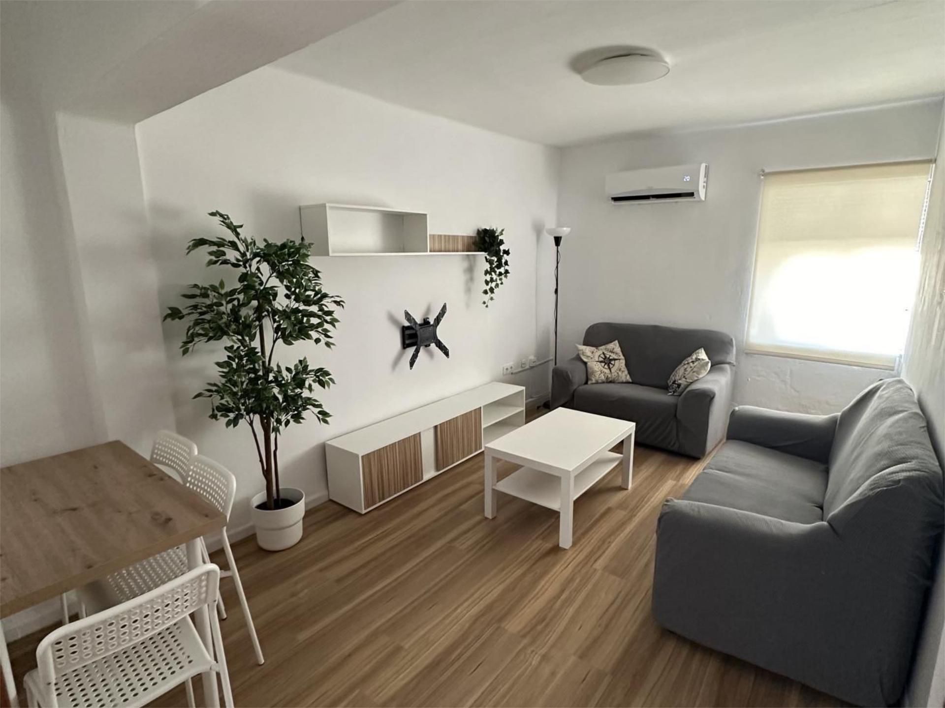 Pis de lloguer a Calle Luis de Oteyza, 7, Zafra Sala d'estar de Pis de lloguer en Zafra amb Aire condicionat, Calefacció i Parquet