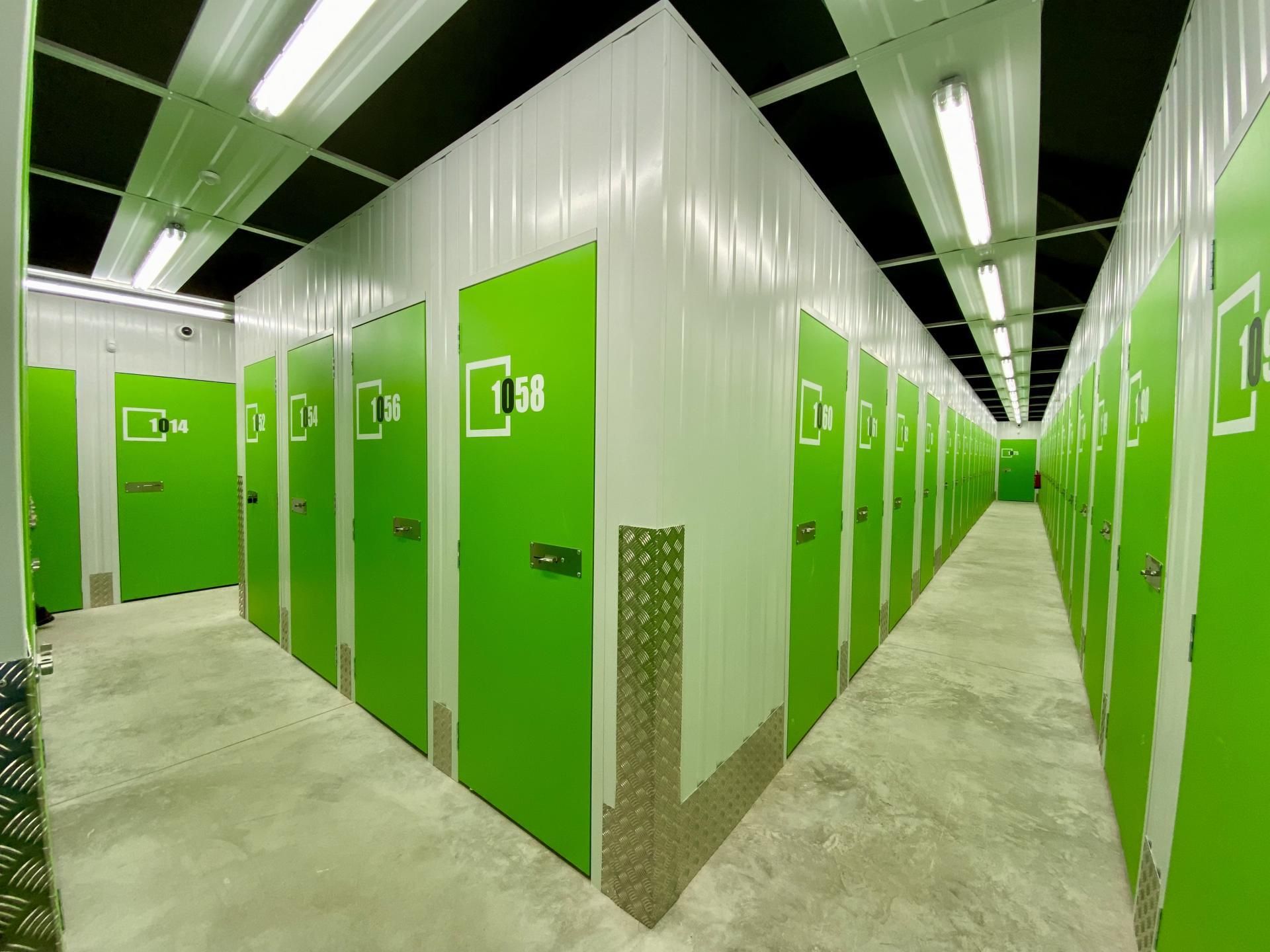 Box room to rent in Figueres