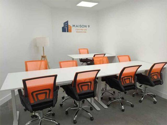 Oficina en Alquiler en Ensanche - Diputación