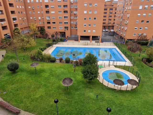Piso en Venta en Calle de Minerva, 169 en Valdebernardo - Valderribas