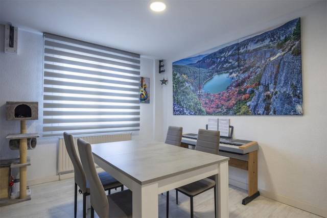 Piso en Venta en Calle la Rosa, 1 en Avenida Valladolid - Barriada Yagüe