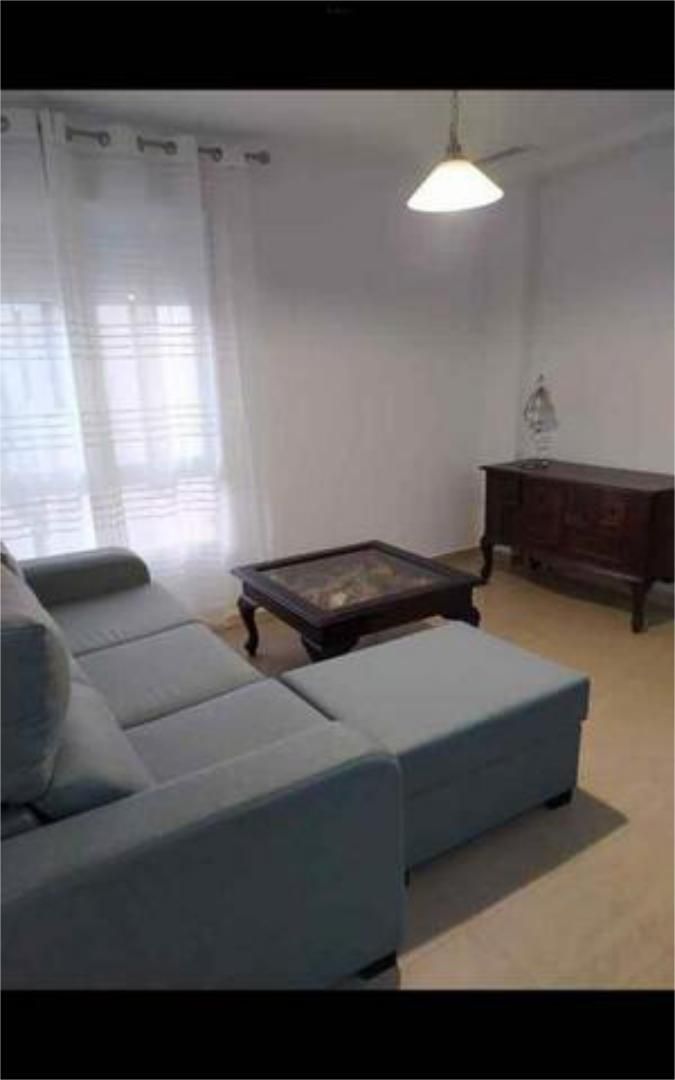 Sala d'estar de Pis de lloguer en Chiclana de la Frontera amb Moblat