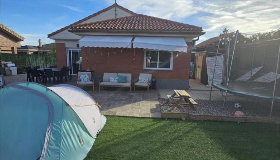 Casa o xalet en venda a Calle de la Fuente Valdoma, 27, Chiloeches, Guadalajara - imatge 1 Foto 1 de Casa o xalet en venda a Calle de la Fuente Valdoma, 27, Chiloeches, Guadalajara