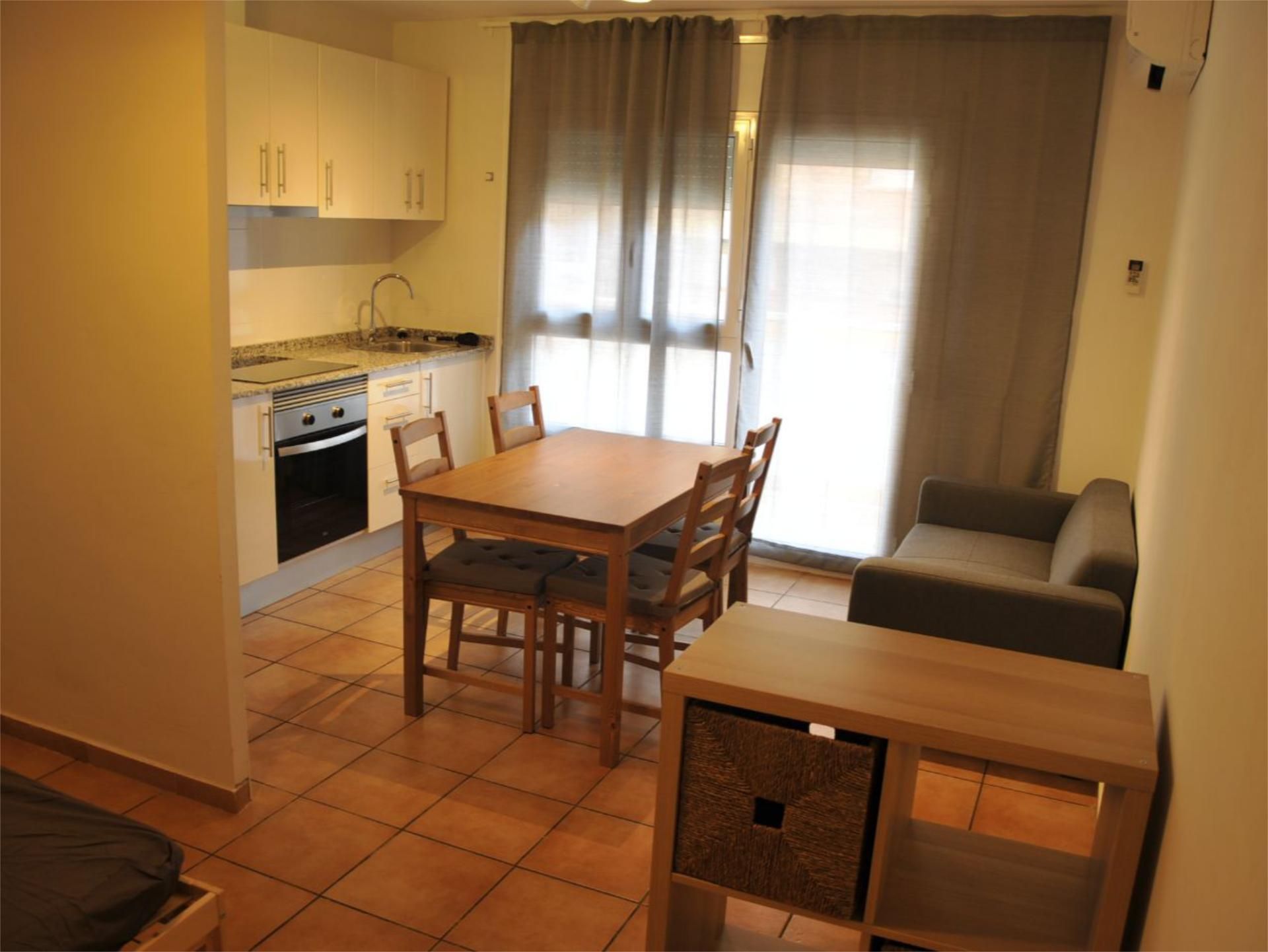 Cuina de Estudi de lloguer en  Lleida Capital amb Aire condicionat, Calefacció i Terrassa