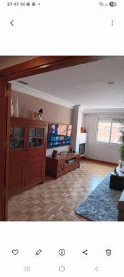 Sala d'estar de Pis en venda en Rivas-Vaciamadrid amb Calefacció, Traster i Moblat