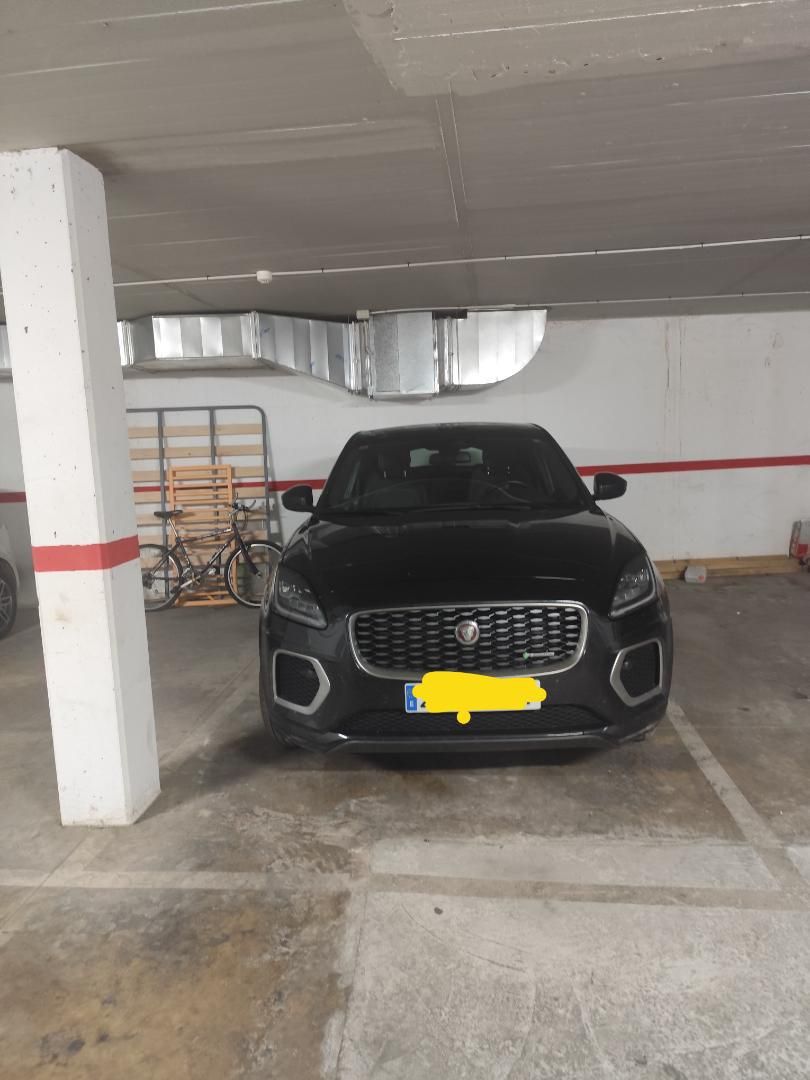 Parkplatz von Garage miete in Binéfar